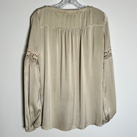 Hale Bob Long Sleeve Tie Neck Lace Trim Pleated Blouse Women's Size Small Tan - Picture 2 of 4
